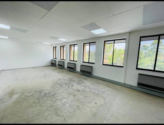 214M² OFFICE TO LET IN VORNA VALLEY